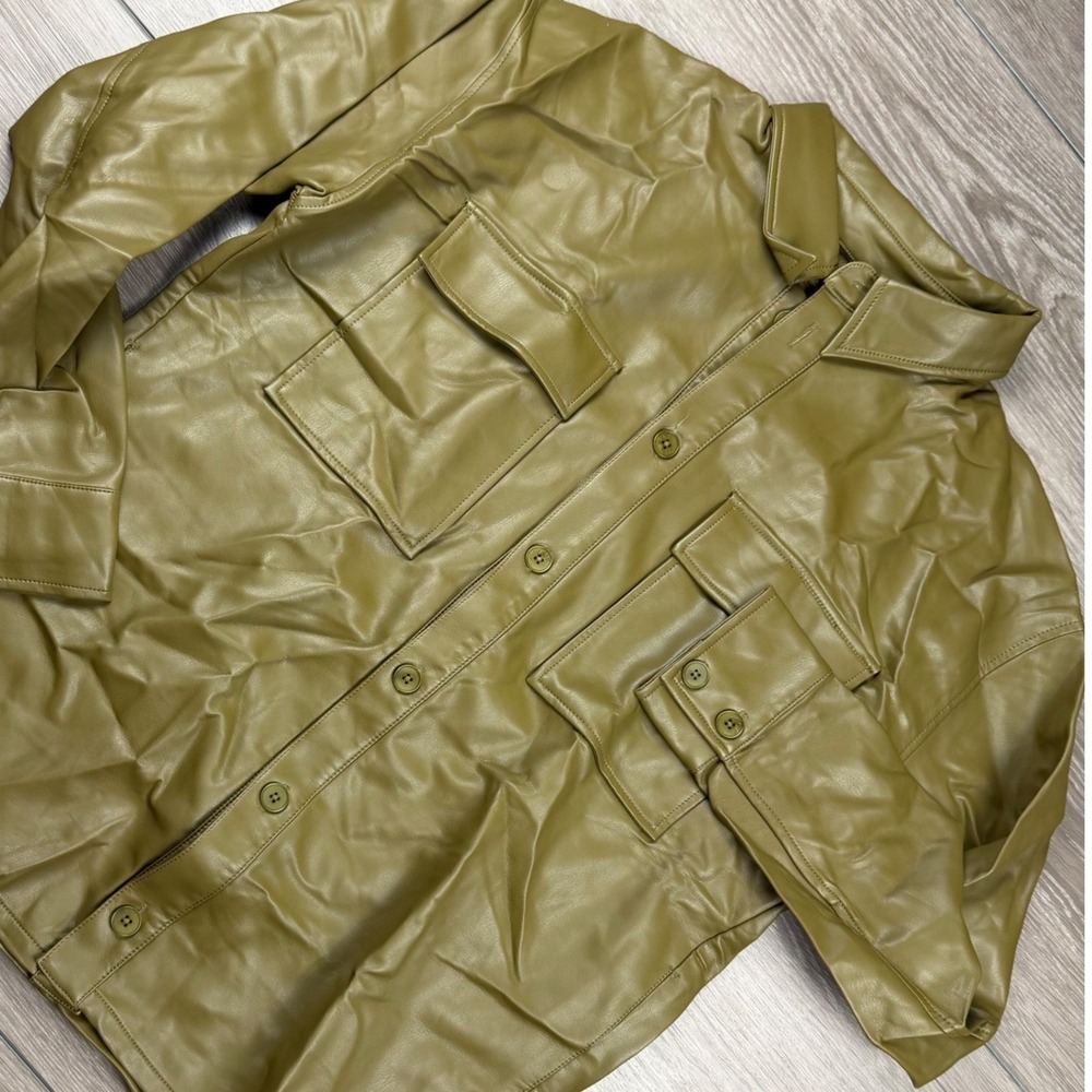 Oak + Fort Women Faux Leather Button Up Shacket Olive Green S-M